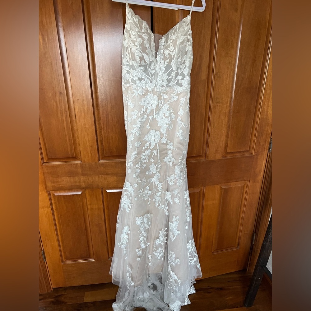 Spaghetti-Strap Lace Wedding Dress in Ivory